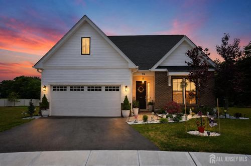19 Magnolia Dr, Freehold, NJ, 07728-5801 | Card Image