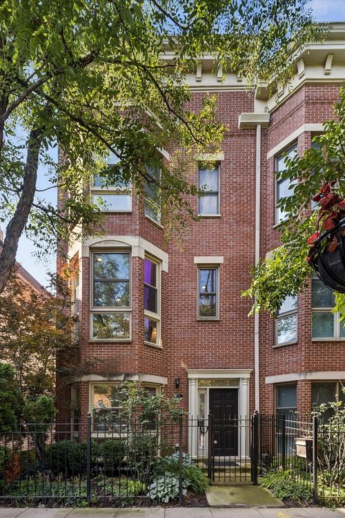 1711 Belmont Ave, Chicago, IL, 60657-3019 | Card Image