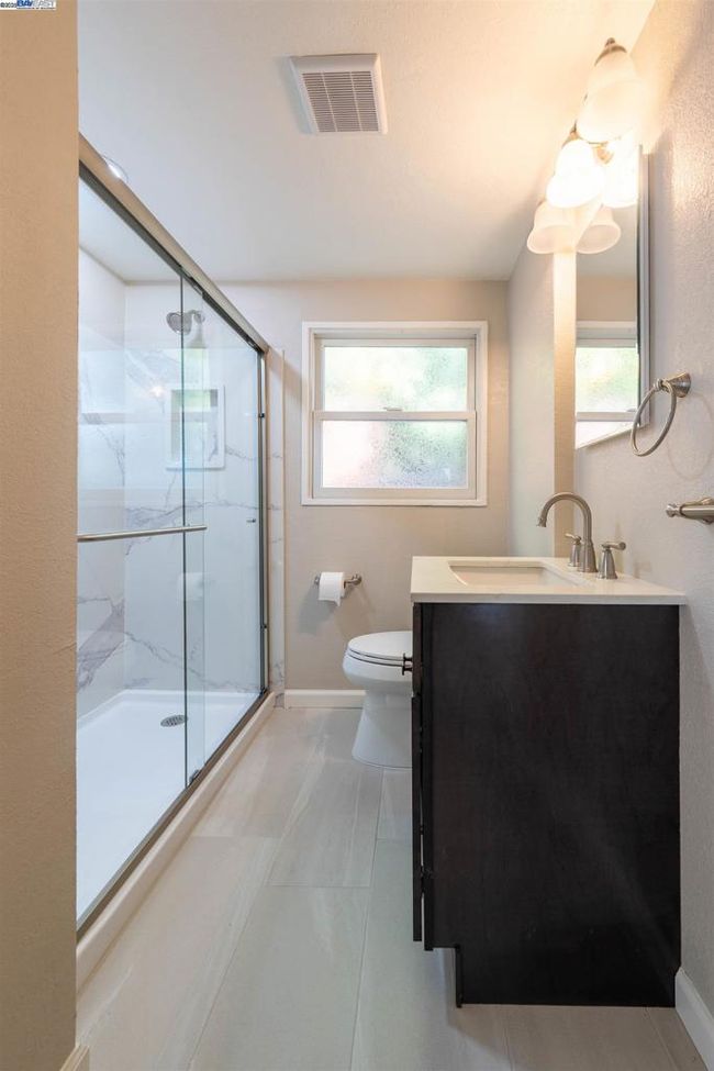 18355 Carlton Ave, House other with 2 bedrooms, 1 bathrooms and null parking in Castro Valley CA | Image 18