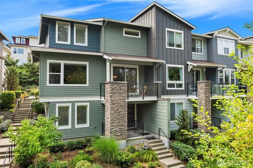 34324 Se Graves St, Snoqualmie, WA, 98065-5232 | Card Image