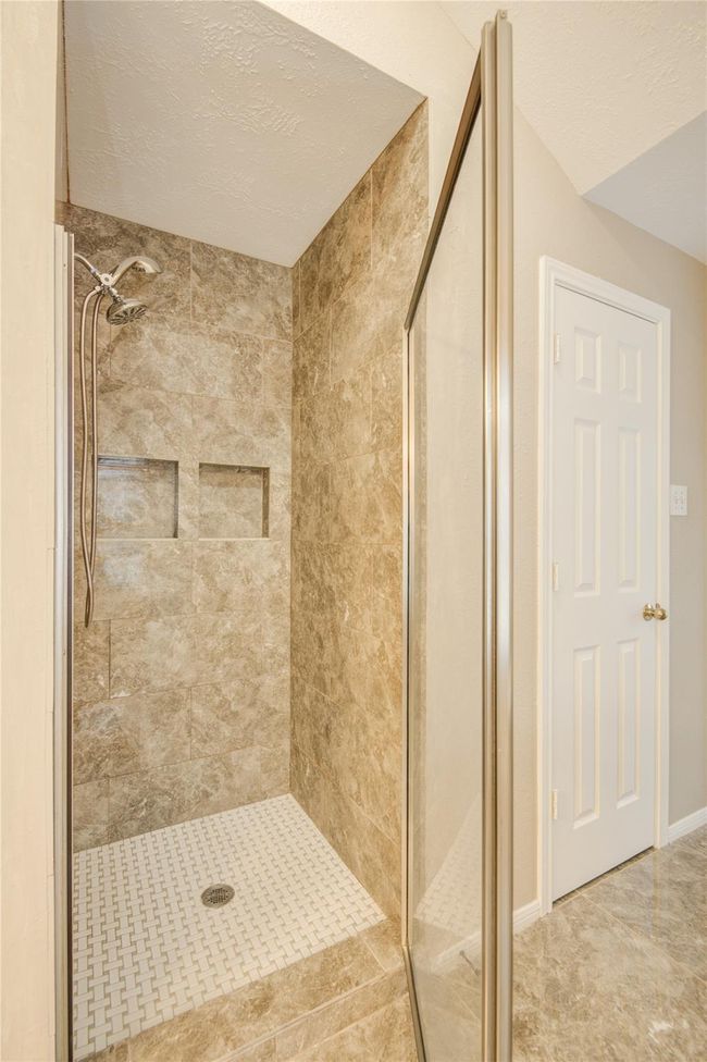 1826 Taylor Creek Dr, House other with 4 bedrooms, 3 bathrooms and 2 parking in Fresno TX | Image 37
