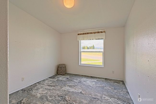 3933 Old Olympic Hwy, House other with 3 bedrooms, 3 bathrooms and 2 parking in Port Angeles WA | Image 20