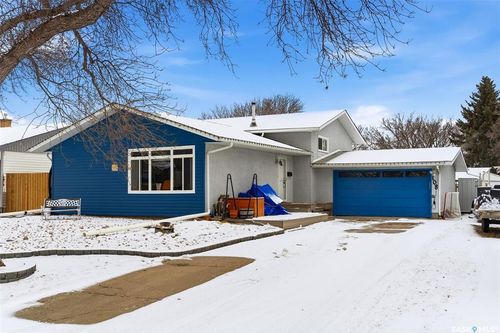 108 Matheson Crescent, Regina, SK, S4R5C4 | Card Image