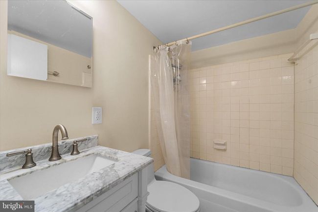 11 - 125 Clubhouse Dr Sw, Condo with 1 bedrooms, 1 bathrooms and null parking in LEESBURG VA | Image 12
