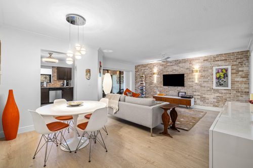 2305 Aspen Way, Boynton Beach, FL, 33436 | Card Image