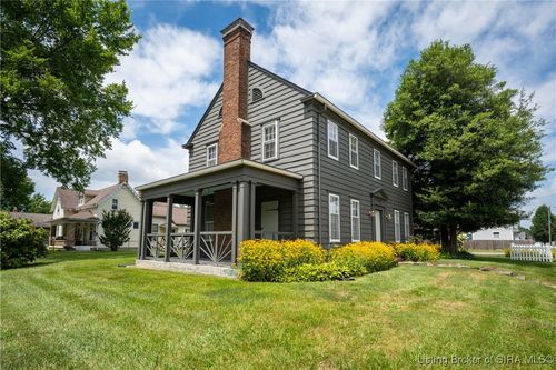 601 E 10th St, New Albany, IN, 47150-3220 | Card Image