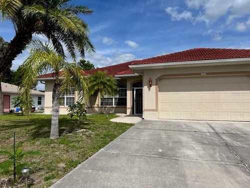 1052 S Hartsdale St, NORTH PORT, FL, 34287-3711 | Card Image