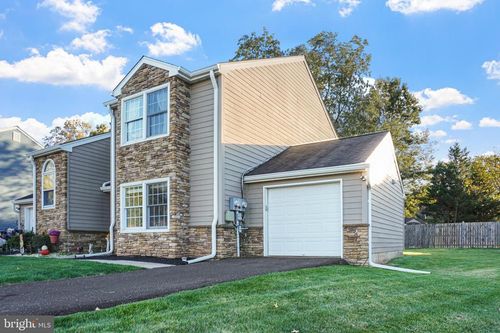 226 Spring House Ln, TELFORD, PA, 18969-1875 | Card Image