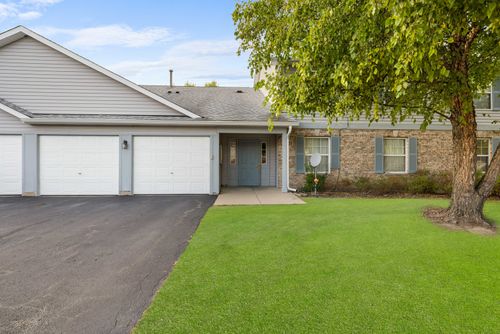 3-1125 N Red Oak Cir, Round Lake Beach, IL, 60073-4419 | Card Image