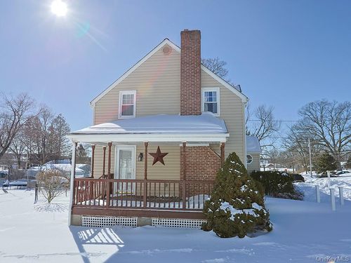 5 Oxford Rd, Goshen, NY, 10924-1405 | Card Image