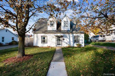 176 Kissane Avenue, Home with 3 bedrooms, 2 bathrooms and null parking in Brighton MI | Image 1