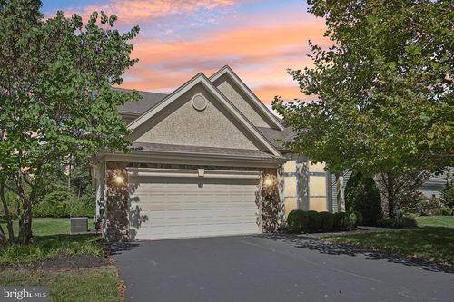 4 Woodcrest Ct, BERLIN, NJ, 08009-9483 | Card Image