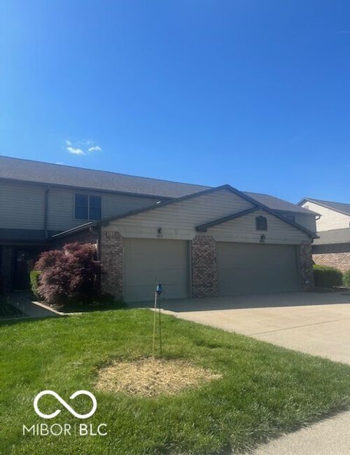 9242 Sea Pine Ln, Indianapolis, IN, 46250-4141 | Card Image