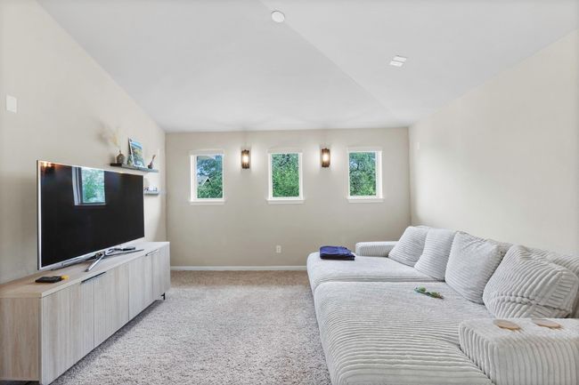 This couch will be removed | Image 21