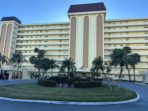 apt-904-4750 Cove Cir, St Petersburg, FL, 33708-2858 | Card Image