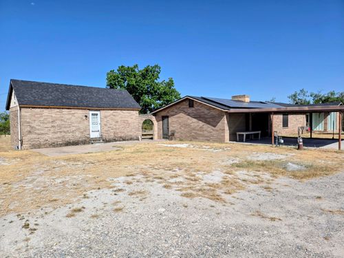 1111 Mccall St, Eden, TX, 76837-1130 | Card Image