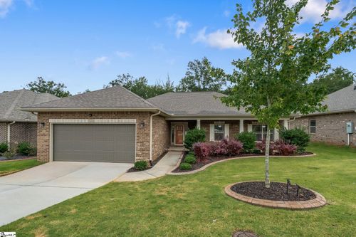 106 Starlight Dr, Greenville, SC, 29605-6153 | Card Image