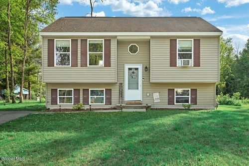25 Margaret St, Hudson Falls, NY, 12839-1305 | Card Image