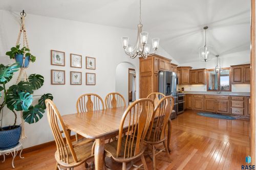 48506 Fairway Cir Circle, Garretson, SD, 57030 | Card Image