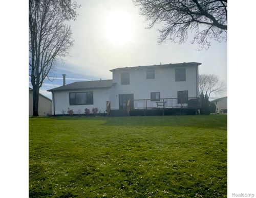 1347 Bush Creek Dr, Grand Blanc, MI, 48439-1618 | Card Image