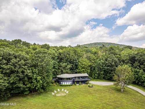 407 Mill St, Windham, NY, 12496-5725 | Card Image