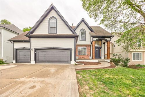 1172 White Oak Ln, Liberty, MO, 64068-7433 | Card Image