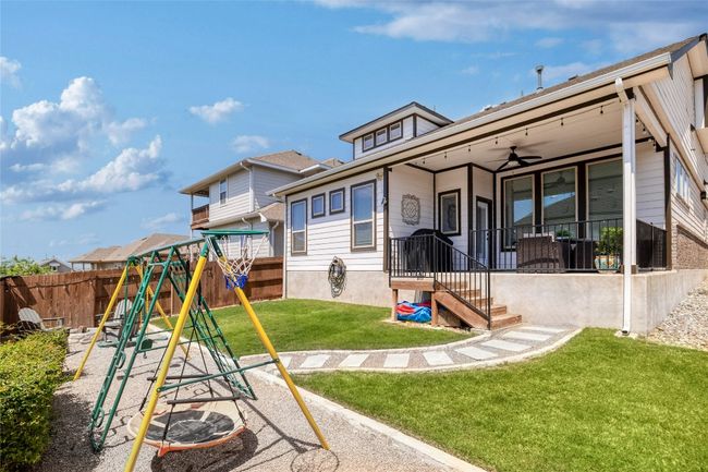Back yard | Image 34