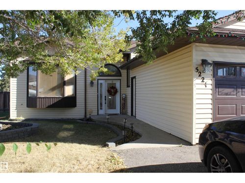 5221 54a St, Elk Point, AB, T0A0B9 | Card Image