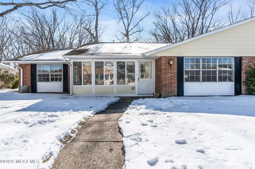 206A Huntington Drive, Lakewood, NJ, 08701 | Card Image