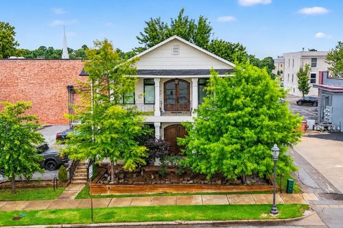 20 E Spring St, Fayetteville, AR, 72701-5234 | Card Image
