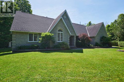 2069 Highway 132 Rd, Renfrew, ON, K7V3Z7 | Card Image