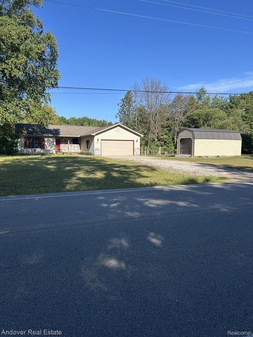 2790 W Cedar Lake Rd, Greenbush, MI, 48738-9667 | Card Image