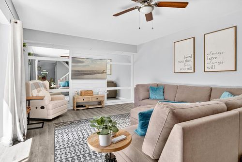 6818 68th Way, West Palm Beach, FL, 33409-7154 | Card Image