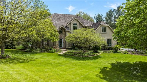 4N589 High Meadow Rd, St. Charles, IL, 60175-8514 | Card Image