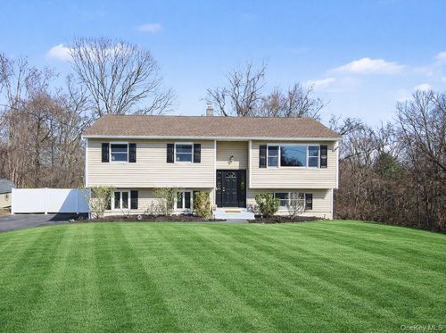 11 Richard Rd, Mahopac, NY, 10541-1801 | Card Image