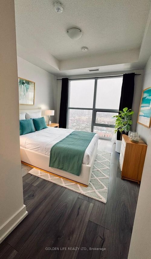 1112-8 Trent Ave, Toronto, ON, M4C0A6 | Card Image