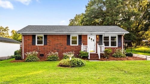 1518 Wickham St, Burlington, NC, 27215-2034 | Card Image