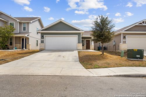 9938 Rancho Real Rd, San Antonio, TX, 78224-1819 | Card Image