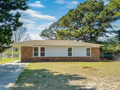 1602 Forbes Ct, Wilmington, NC, 28405-1914 | Card Image