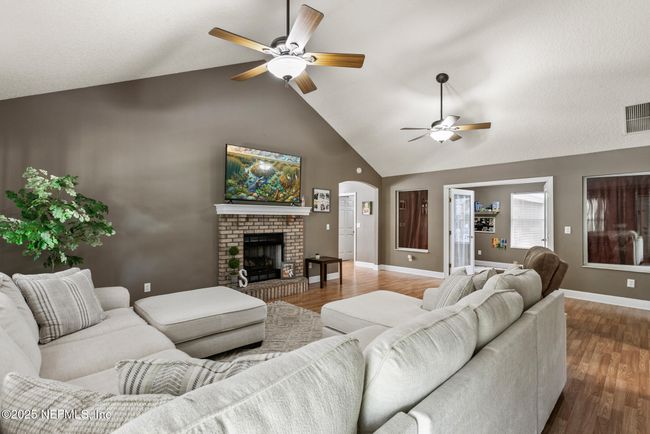 85 Murray St N, House other with 3 bedrooms, 2 bathrooms and null parking in Baldwin FL | Image 10