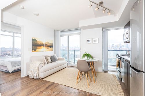 2121e-36 Lisgar St, Toronto, ON, M6J0C7 | Card Image