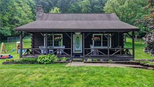 6911 Wardell Hollow Rd Se, Uhrichsville, OH, 44683-7317 | Card Image