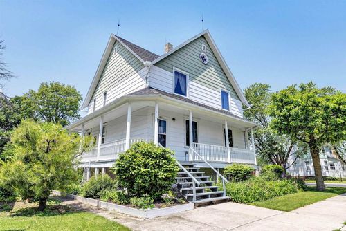 507 1st Street, LUXEMBURG, WI, 54217 | Card Image