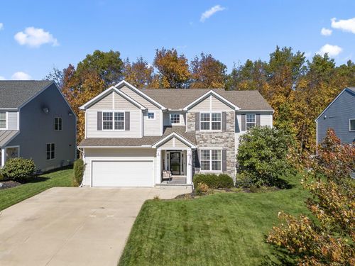 935 Kentucky Cir, Marysville, OH, 43040-7094 | Card Image