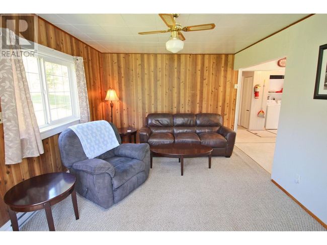 3970 Drive In Rd, House other with 2 bedrooms, 1 bathrooms and null parking in Houston BC | Image 8