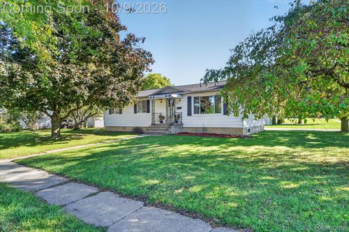 631 S Jeffery Ave, Ithaca, MI, 48847-1729 | Card Image