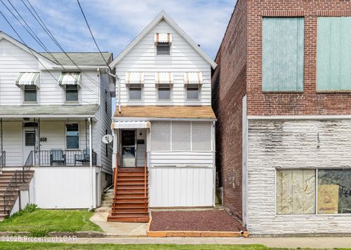 236 Parrish St, Wilkes Barre, PA, 18702-4667 | Card Image