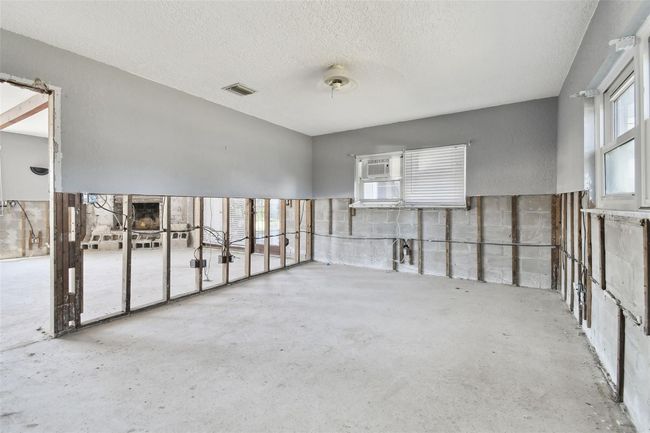 568 Johns Pass Ave, House other with 4 bedrooms, 3 bathrooms and null parking in MADEIRA BEACH FL | Image 53