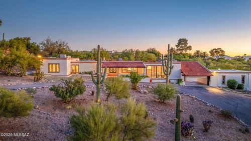 2940 E Camino Juan Paisano, Tucson, AZ, 85718 | Card Image