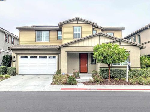 39438 Humpback Whale Rd, Newark, CA, 94560-5536 | Card Image